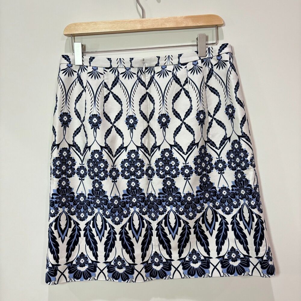 J Crew Floral Navy White Floral Mini Pencil Skirt Sz 6 Career Office Feminine - Picture 4 of 10
